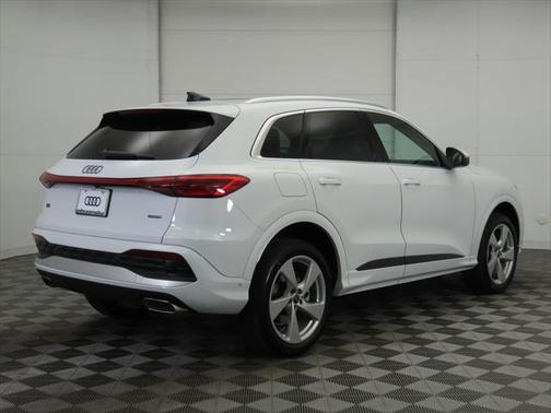 2025 Audi Q5 Premium Plus