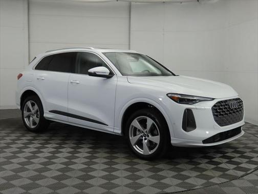 2025 Audi Q5 Premium Plus