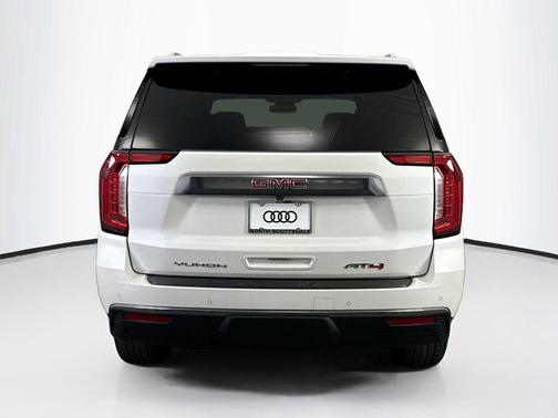 2024 GMC Yukon 4WD AT4