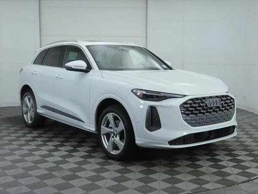 2025 Audi Q5 Premium Plus