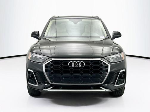 2023 Audi Q5 45 S line Premium