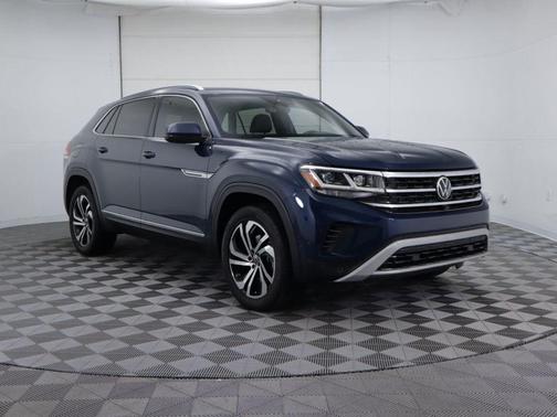 Photo 3 of 50 of 2020 Volkswagen Atlas Cross Sport 3.6L V6 SEL Premium