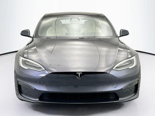 2022 Tesla Model S Base
