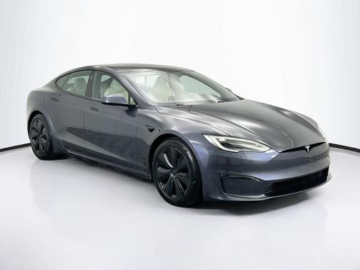 2022 Tesla Model S Base