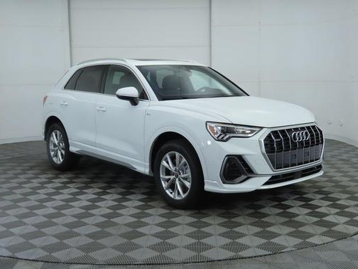 2025 Audi Q3 Premium 45 TFSI S line quattro Tiptronic