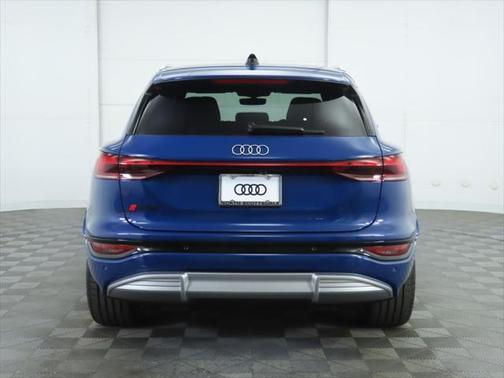 2025 Audi SQ6 e-tron Premium Plus quattro