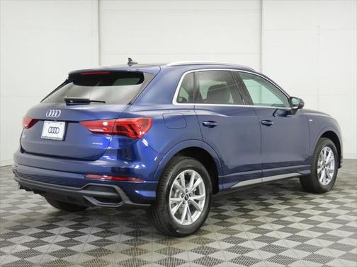 2025 Audi Q3 Premium 45 TFSI S line quattro Tiptronic