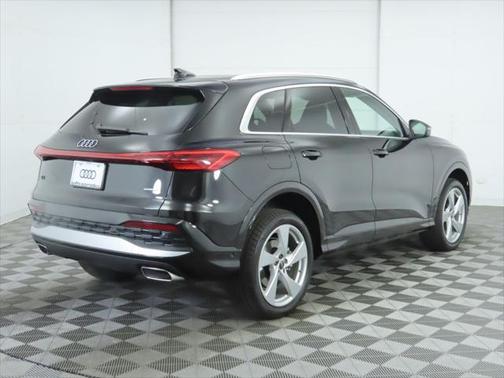 2025 Audi Q5 Premium Plus