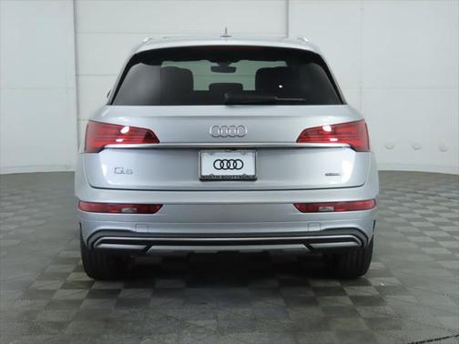 2023 Audi Q5 40 Premium