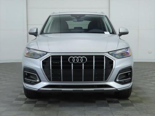 2023 Audi Q5 40 Premium