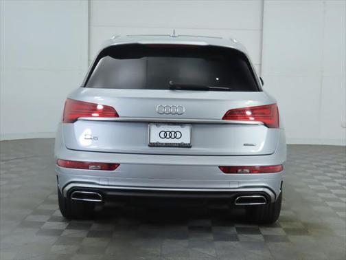 2022 Audi Q5 45 S line Premium Plus
