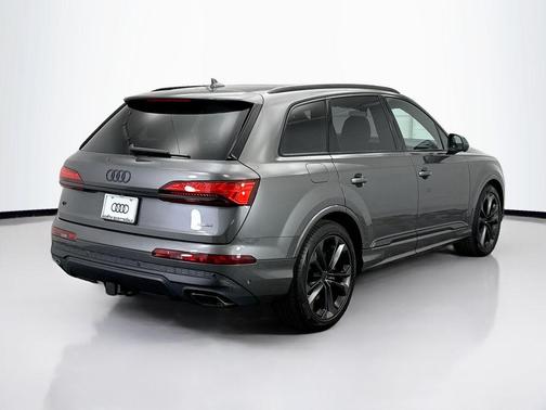 2026 Audi Q7 55 Premium Plus