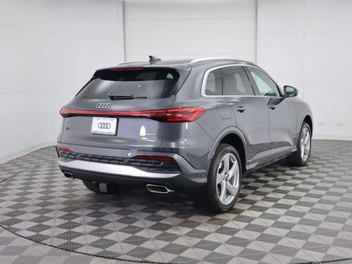 2025 Audi Q5 Premium Plus