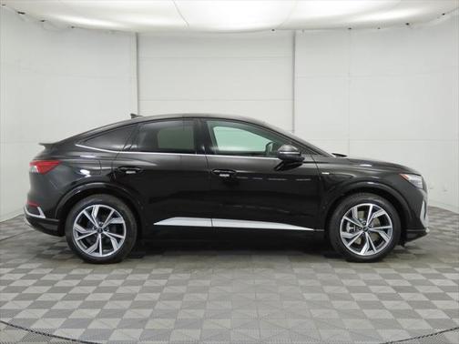 2025 Audi Q4 e-tron Sportback Premium 55 quattro