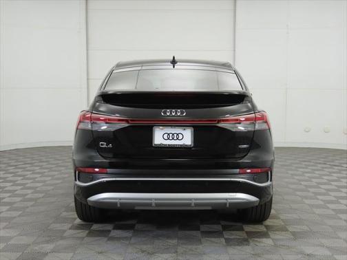 2025 Audi Q4 e-tron Sportback Premium 55 quattro