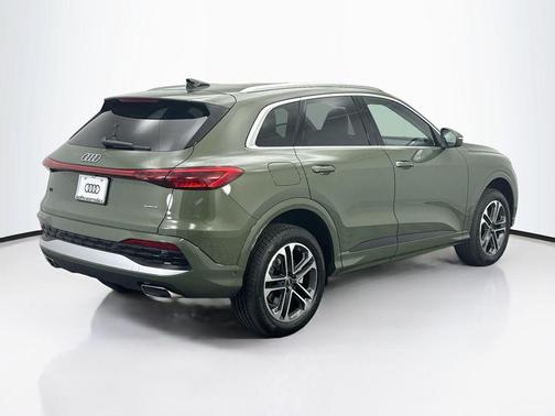 2025 Audi Q5 Premium Plus TFSI quattro S tronic