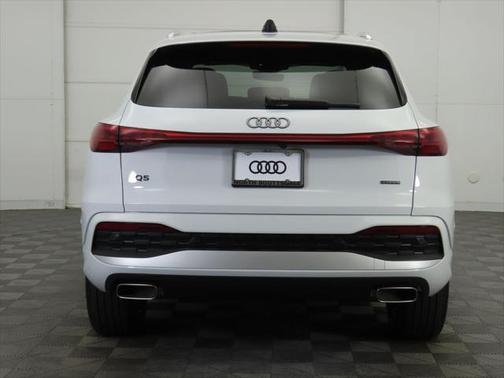 2025 Audi Q5 Premium