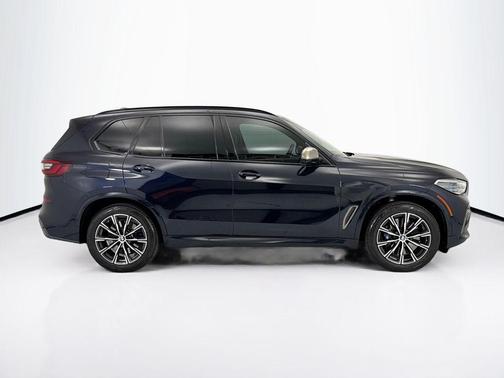 2023 BMW X5 M50i