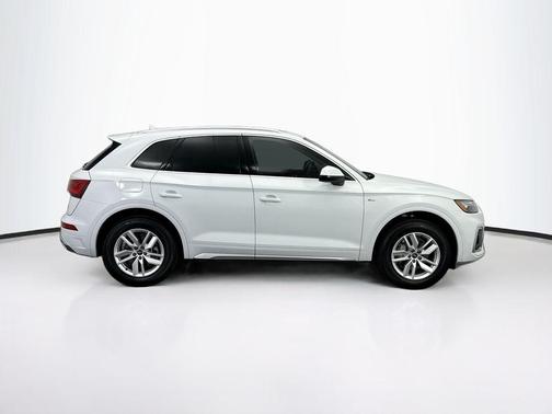 2023 Audi Q5 45 S line Premium