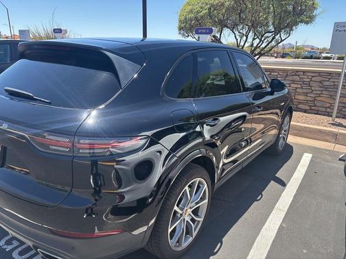 Black 2019 Porsche Cayenne Cayenne E-Hybrid
