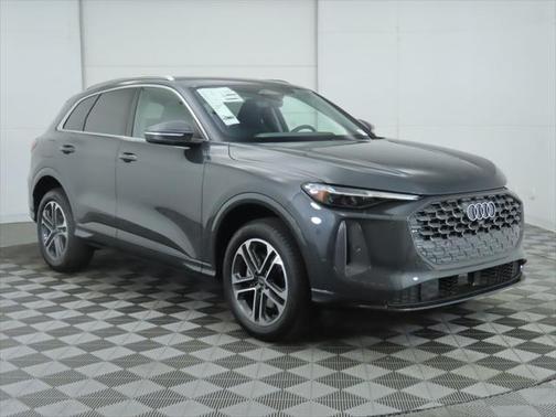 2025 Audi Q5 Premium Plus