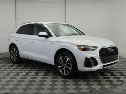 2025 Audi Q5 45 S line Premium Plus