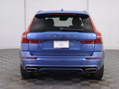 2021 Volvo XC60 T5 R-Design