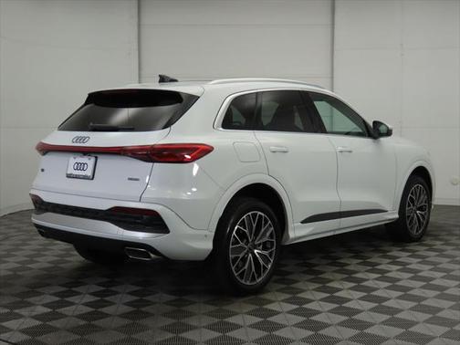2025 Audi Q5 Premium Plus