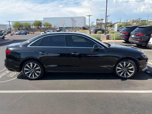 Mythos Black Metallic 2023 Audi A4 40 Premium