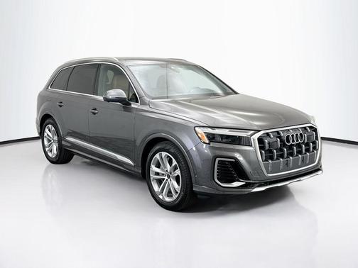 2026 Audi Q7 55 Premium Plus