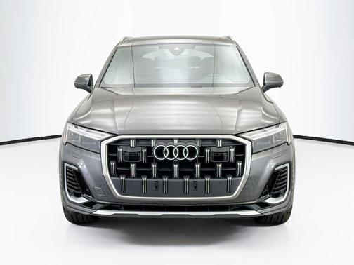 2026 Audi Q7 55 Premium Plus