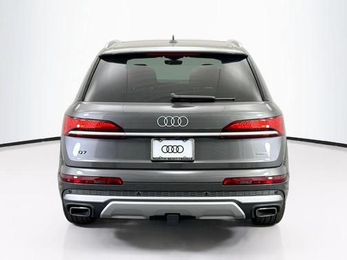 2026 Audi Q7 55 Premium Plus