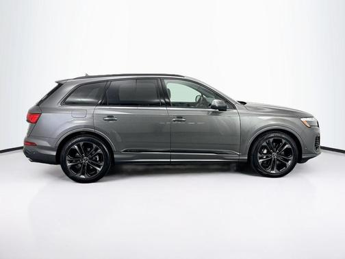 2026 Audi Q7 55 Premium Plus