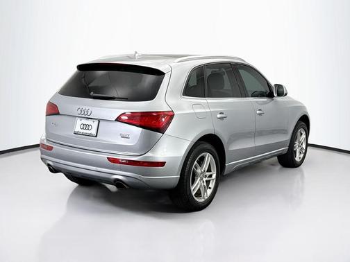 2016 Audi Q5 2.0T Premium Plus