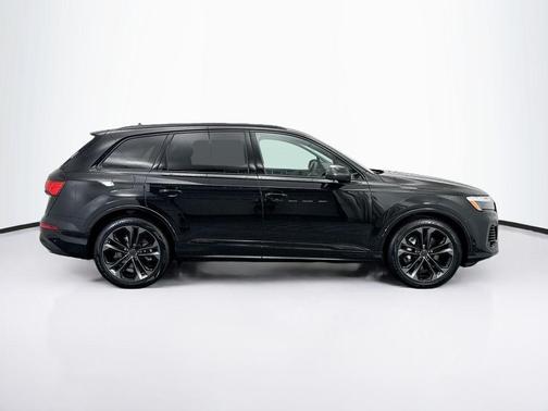 2026 Audi Q7 55 Premium Plus