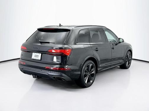 2026 Audi Q7 55 Premium Plus