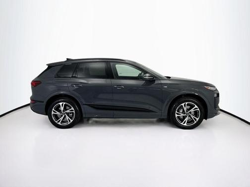 G5g5 2027 Audi Q6 e-tron Premium
