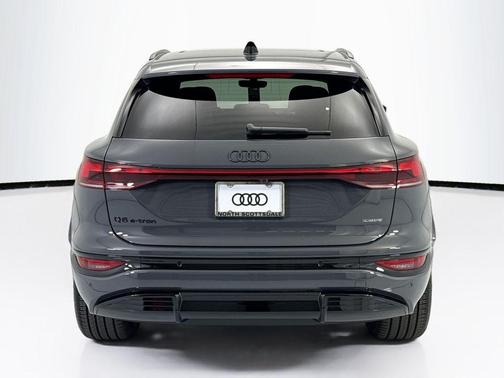 G5g5 2027 Audi Q6 e-tron Premium