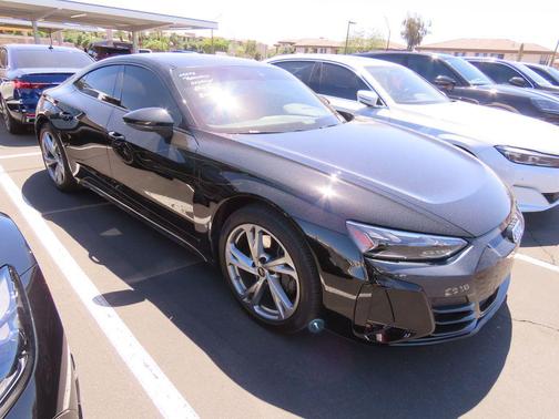 Mythos Black Metallic 2023 Audi e-tron GT Premium Plus quattro
