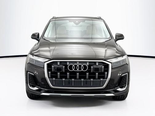 Tamarind Brown Metallic 2026 Audi Q7 55 Premium Plus