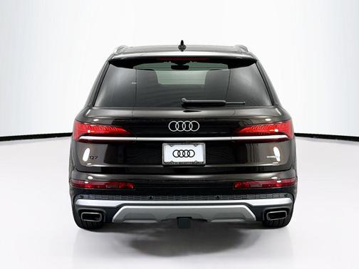 2026 Audi Q7 55 Premium Plus