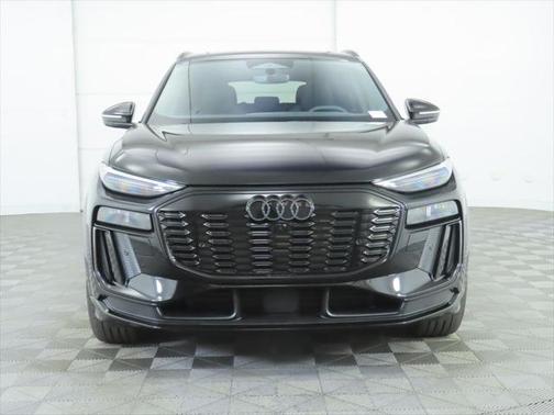 2025 Audi SQ6 e-tron Prestige quattro