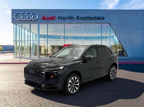 Mythos Black Metallic 2026 Audi Q3 TFSI quattro S tronic
