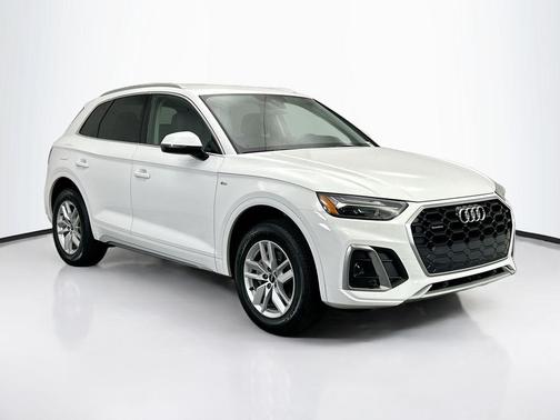 2023 Audi Q5 45 S line Premium