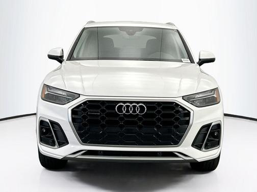 2023 Audi Q5 45 S line Premium