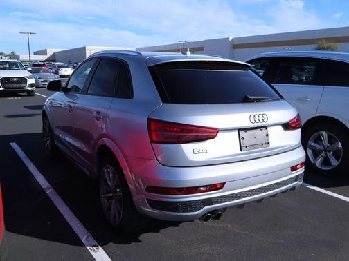 Photo 4 of 18 of 2018 Audi Q3 2.0T Sport Premium