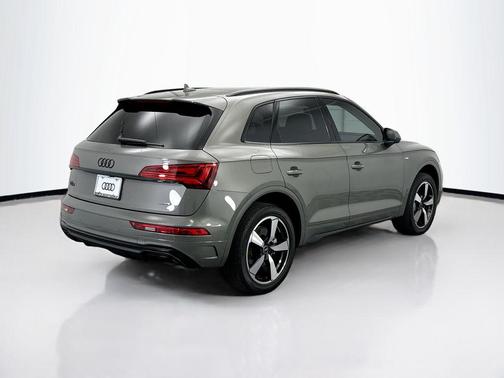 2023 Audi Q5 45 S line Premium Plus