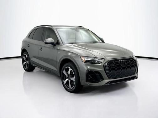 2023 Audi Q5 45 S line Premium Plus