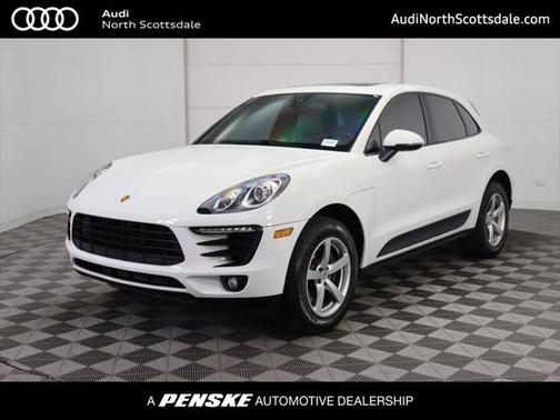 2017 Porsche Macan Base