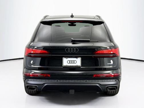 2026 Audi Q7 55 Premium Plus
